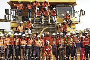 Employés du canadien Teranga Gold Corporation, sur la mine de Sabodala (est du Sénégal). © Hugh Brown