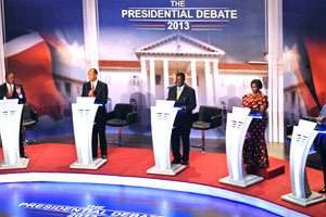 Premier débat présidentiel de l’histoire du Kenya, le 11 février © AP/SIPA