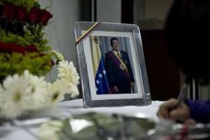 Portrait d’Hugo Chavez exposé à l’ambassade du Venezuela à Mexico. © AFP