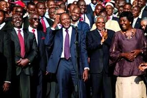 Uhuru Kenyatta (au centre) le 9 mars à Nairobi. © Benedicte Desrus/Sipa USA
