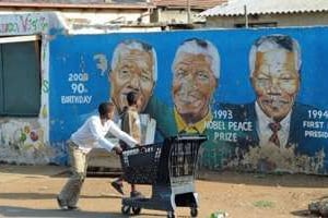 Nelson Mandela n’est pas apparu en public depuis la finale du Mondial de football, en juillet 2010. © AFP