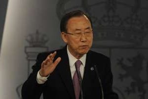 Le secrétaire général de l’ONU Ban Ki-moon donne une conférence de presse à Madrid, le 4 avril. © AFP