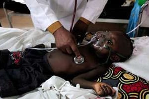 Diarrhée, pneumonie : chaque année deux millions d’enfants à sauver. © AFP