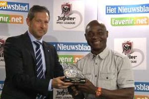 Le Belgo-gabonais Efong Nzolo quatre fois élu « meilleur arbitre » en Belgique. © Capture d’écran sur lavenir.net