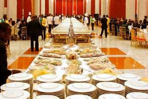Diner officiel donné en 2007 au palais présidentiel de Libreville. © Ludovic/Rea