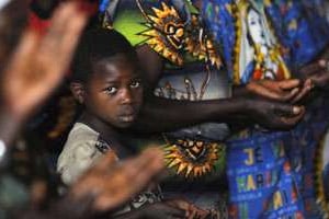 La reprise des combats en RDC a jeté des milliers de personnes sur les routes. © AFP