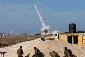 Tir d’un missile dans le sud d’Israël, le 18 novembre 2012. © Reuters