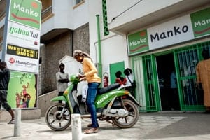 A Dakar, Manko s’appuie sur Yoban’tel, un service de m-paiement déployé par SGBS © Sylvain Cherkaoui pour J.A