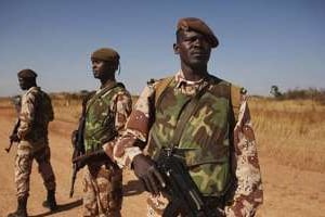 Les soldats maliens redoutent d’être à nouveau volés par leurs officiers supérieurs. © Reuters