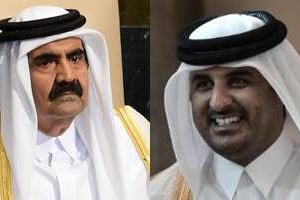 L’émir du Qatar (g) et son fils cheikh Tamim ben Hamad Al Khalifa (d). © AFP/montage JA