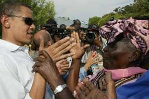 Obama au Kenya, en 2008, avant d’être élu. © AFP Archives