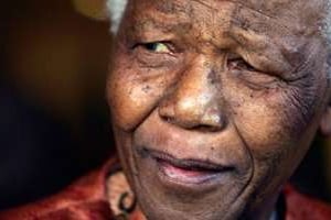 Nelson Mandela souffre de graves infections pulmonaires depuis son incarcération à Robben Island. © Reuters