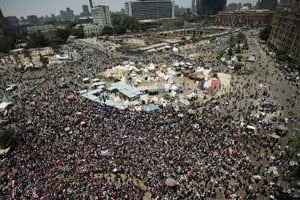 Des manifestants égyptiens réunis place Tahrir au Caire, le 30 juin 2013. © AFP