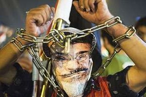 Le mouvement Tamarrod laisse jusqu’à mardi 17h00 à Mohamed Morsi pour quitter le pouvoir. © AFP