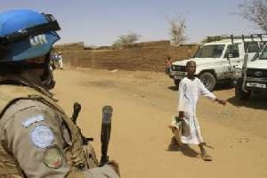 Un Casque bleu au Darfour. © AFP