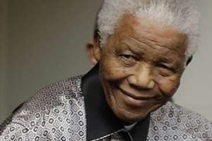 L’ancien président sud-africain Nelson Mandela à Londres, le 26 Juin 2008. © AFP