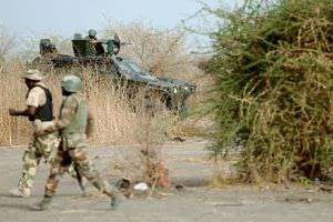 Des soldats nigérians à Borno, le 5 juin 2013 près de Maiduguri. © AFP