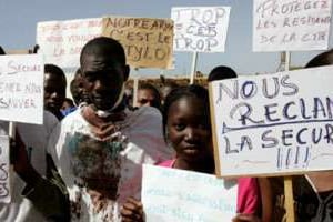 Des étudiants africains manifestent à Rabat contre le racisme, le 19 juillet 2007. © AFP/Abelhak Senna