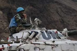 Un char des Nations unies à Munigi, près de Goma, le 18 juillet. © AFP