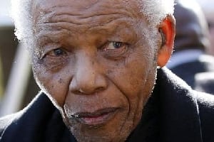 Nelson Mandela menacé pour 495 euros de factures impayées. © AFP