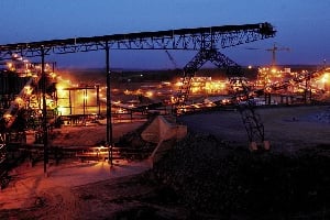 Randgold conteste le redressement fiscal de 35 millions d’euros imposé au titre de taxes non perçues sur les salaires des employés étrangers de la mine d’or de Loulo. DR
