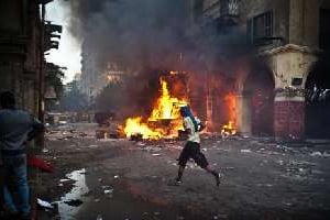 Un partisan des Frères musulmans sur la place Ramses du Caire, le 16 août 2013. © AFP
