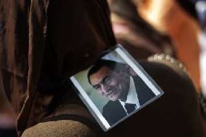 Portrait de l’ancien président égyptien Hosni Moubarak, lors d’une audience au Caire le 6 juillet. © AFP