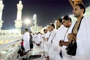 Des pélerins pendant la prière, à La Mecque, le 24 octobre 2012. © Apaimages/Zuma-Rea