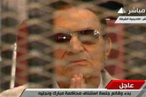 Hosni Moubarak à son procès, au Caire, le 6 juillet 2013. © Capture d’écran/AFP