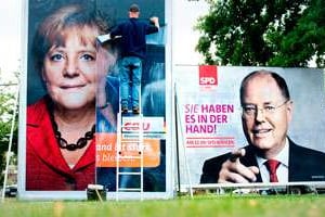 Panneaux électoraux à Hanovre, le 9 septembre. © Julian Stratenschulte/AFP