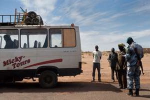 Les forces maliennes se concentrent sur la sécurité des villes, comme ici à Gao. © Émilie Regnier pour JA
