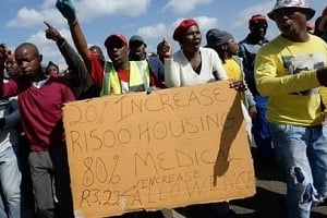 La grève a réduit la production de BMW en Afrique du Sud de 350 à 85 véhicules par jour. © Alexander Joe/AFP
