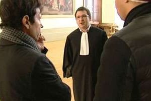 Dominique et Mohammed avec leur avocat, Me Besson. © France 3 Alpes