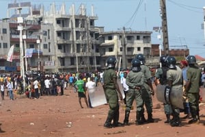 Guinée: « journée ville morte », un mort par balle et 17 blessés © AFP
