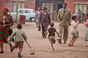 Pour jouer Nelson Mandela, Idris Elba a passé deux mois en Afrique du Sud. © Keith Bernstein/Pathé Film