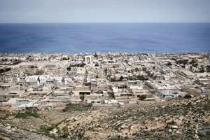 Vue de la ville de Derna, dans l’est libyen, le 15 mars 2011. © AFP