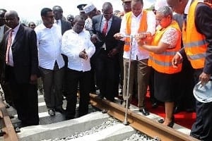 La construction de la nouvelle ligne Nairobi-Mombasa a été confiée à China Road and Bridge Corporation (CRBC) © AFP