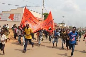 Manifestation, le 3 janvier 2014 à Beni, contre l’assassinat du colonel Mamadou Ndala. © AFP