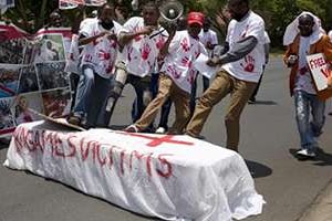 Manifestion des opposants rwandais à Pretoria, le 9 janvier 2014. © AFP