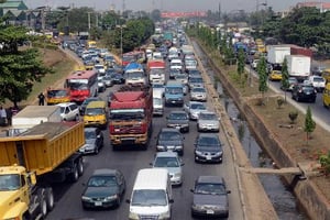 L’enfer des embouteillages de Lagos: 35 heures par semaine sur la route © AFP