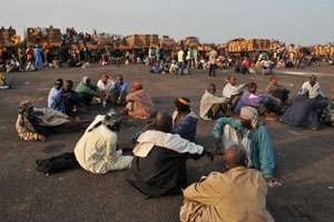 À l’aéroport de Bangui, des musulmans attendent leur évacuation au Tchad. © ISSOUF SANOGO / AFP