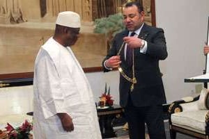 IBK et Mohammed VI le 21 février 2014 à Bamako. © Habibou Kouyate/AFP