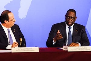 Les présidents français et sénégalais, François Hollande et Macky Sall, en décembre 2013 à Paris.