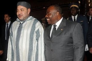 Le roi Mohammed VI, reçu par le président gabonais Ali Bongo Ondimba, s’est rendu au Gabon du 6 au 8 mars. © Présidence du Gabon/Facebook