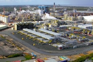 Les installations de la mine d’Ambatovy ont coûté 5,5 milliards de dollars et devraient permettre d’atteindre une production annuelle de 60 000 tonnes de nickel. © Sherritt