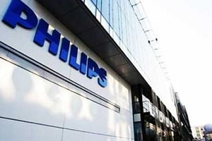 Fort de plus de 120 000 employés à travers le monde, Philips a réalisé un chiffre d’affaires de 24,78 milliards d’euros en 2012. © AFP