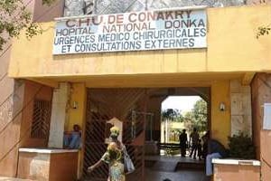 Les quatre malades de Conakry ont été placés à l’isolement dans un grand hôpital. © AFP