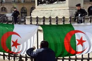 Manifestation contre la candidature d’Abdelaziz Bouteflika, le 22 mars à Paris. © AFP