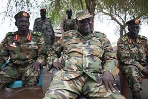 Le chef des rebelles au Soudan du Sud, Riek Machar, le 14 avril à Nasir. © AFP