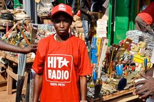 Depuis fin 2012 et malgré le conflit, les auditeurs centrafricains peuvent suivre ses programmes. © Hit radio